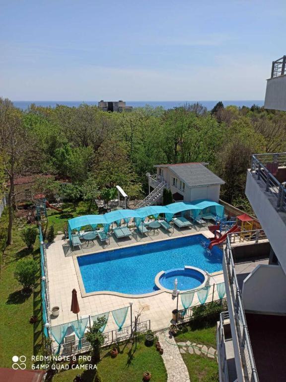 Danita Apartments & Diva Restaurant Bbq&Pool Bar Warna Zewnętrze zdjęcie