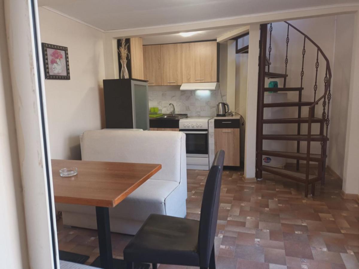 Danita Apartments & Diva Restaurant Bbq&Pool Bar Warna Zewnętrze zdjęcie