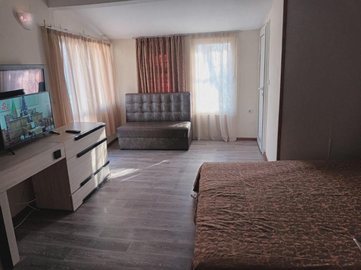 Danita Apartments & Diva Restaurant Bbq&Pool Bar Warna Zewnętrze zdjęcie
