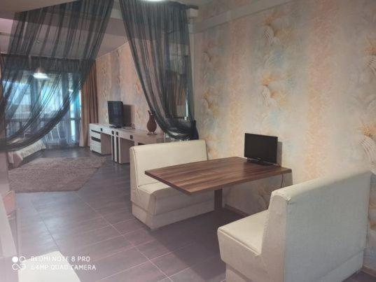 Danita Apartments & Diva Restaurant Bbq&Pool Bar Warna Zewnętrze zdjęcie