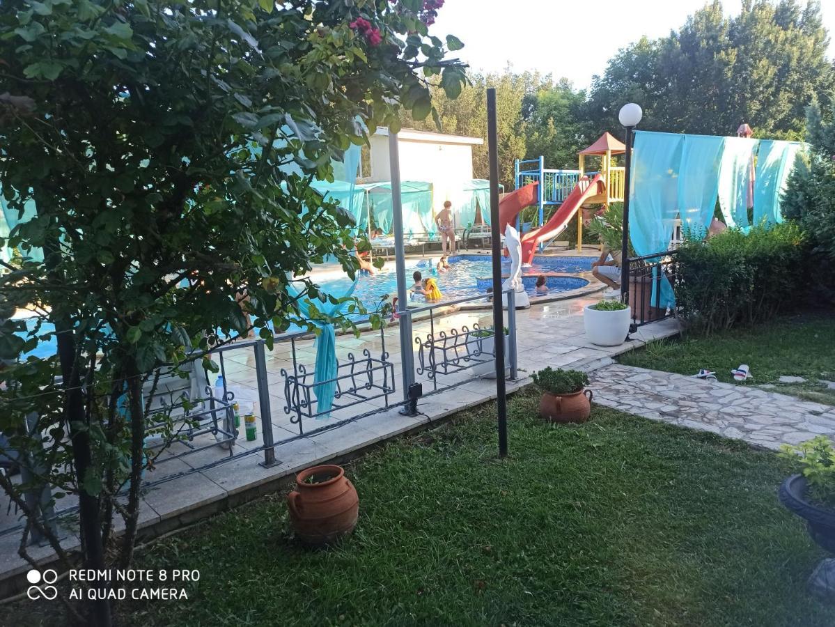 Danita Apartments & Diva Restaurant Bbq&Pool Bar Warna Zewnętrze zdjęcie