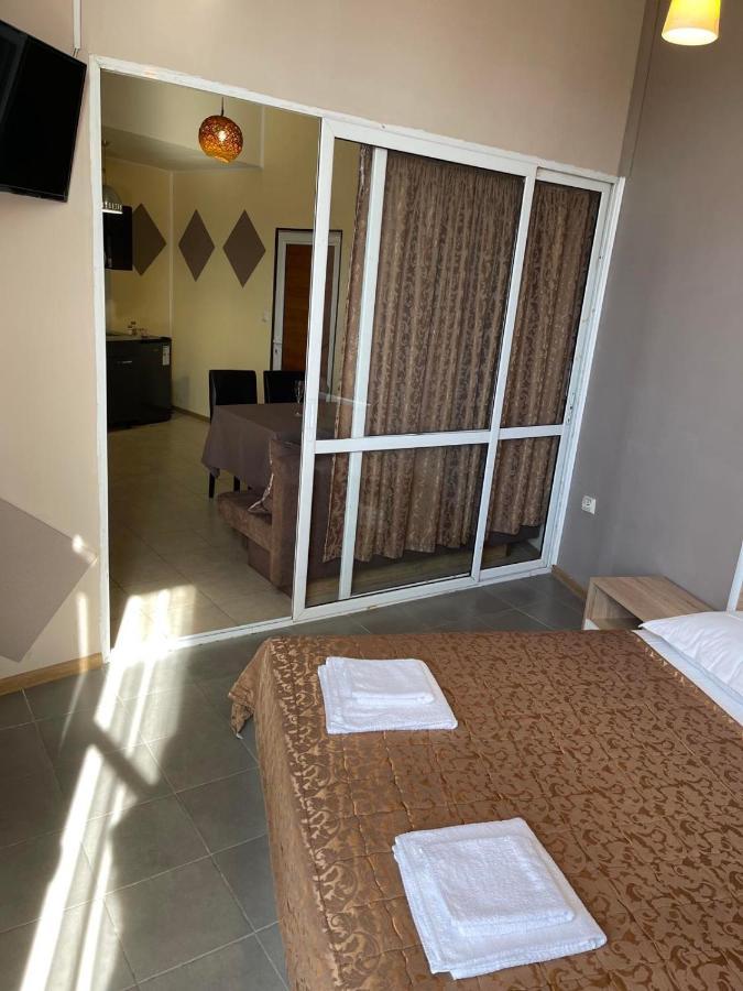 Danita Apartments & Diva Restaurant Bbq&Pool Bar Warna Zewnętrze zdjęcie