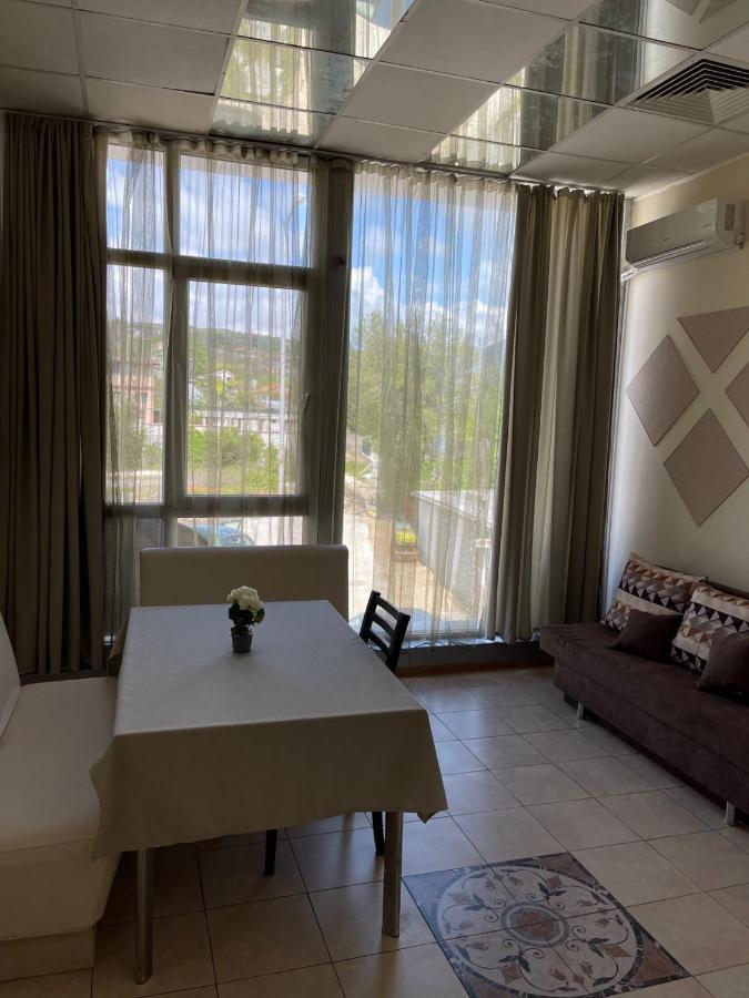 Danita Apartments & Diva Restaurant Bbq&Pool Bar Warna Zewnętrze zdjęcie