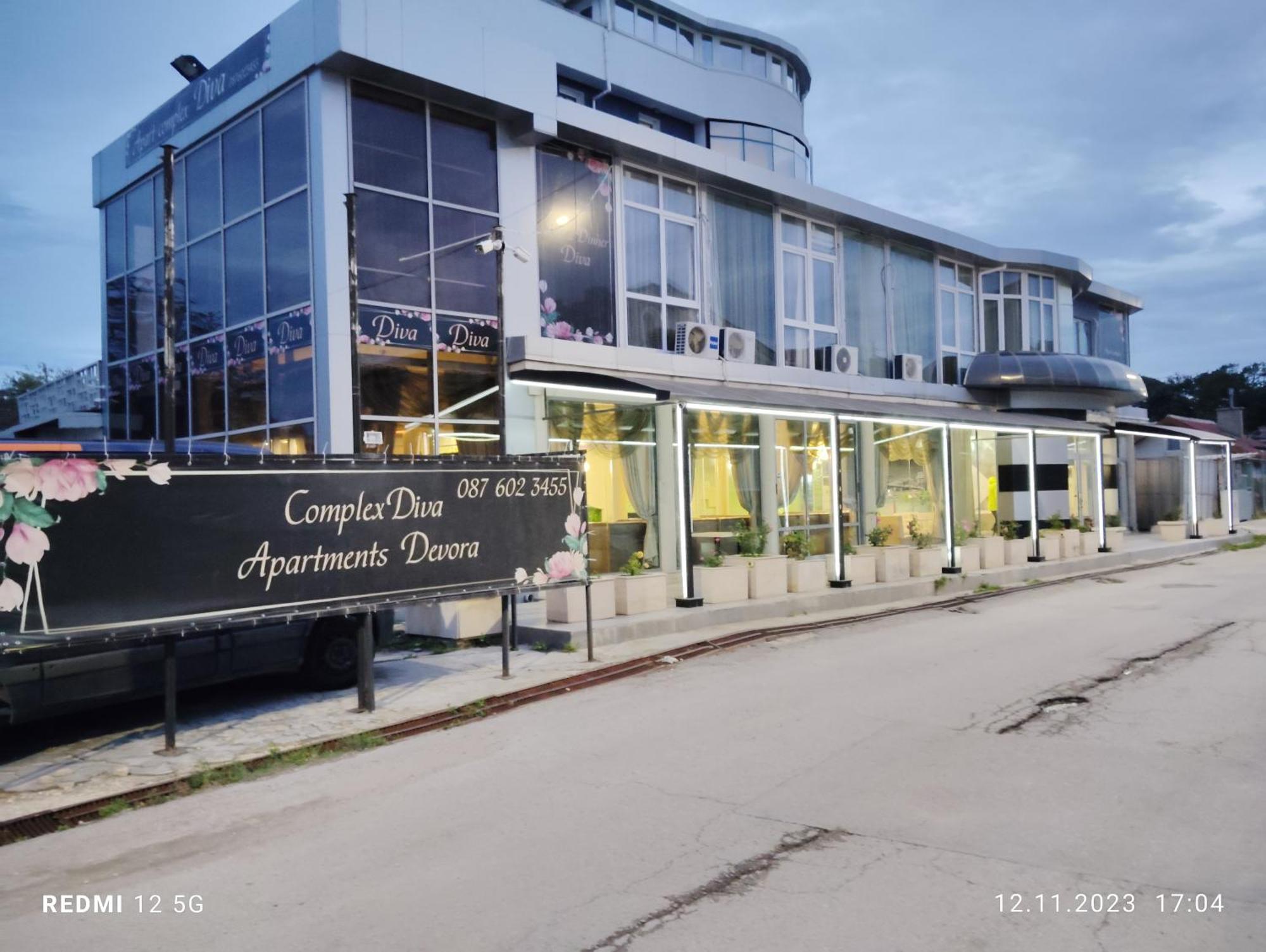 Danita Apartments & Diva Restaurant Bbq&Pool Bar Warna Zewnętrze zdjęcie
